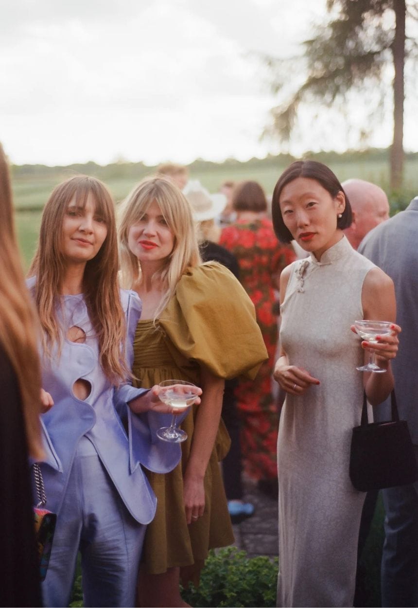 How to dress this wedding season