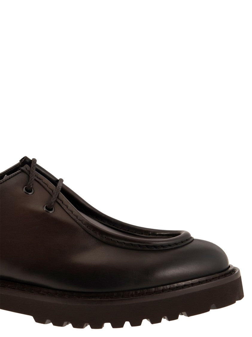 Doucal's Brown Leather Lace-Up Shoe With Embossed Tray Stitching