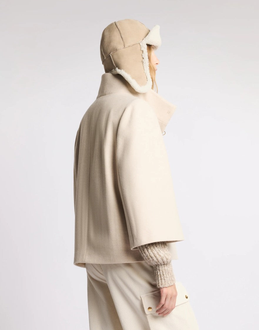 Fay Sophisticated Ivory Wool Cape With Hook Closure