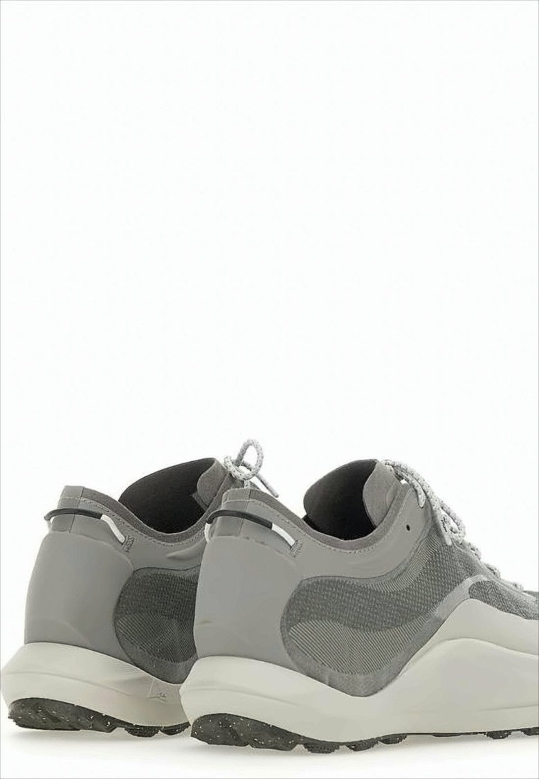 Roa Textured Grey Sneakers With Layered Upper