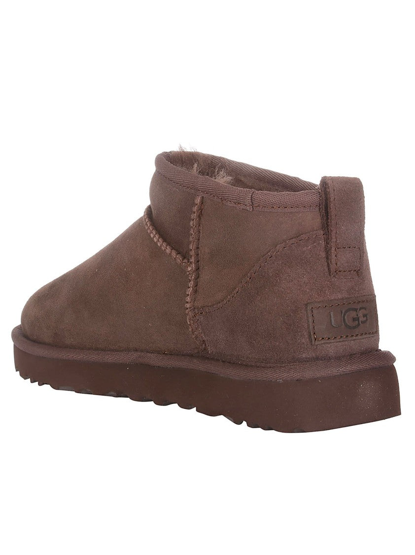 Ugg Brown Ankle Boot With Plush Interior