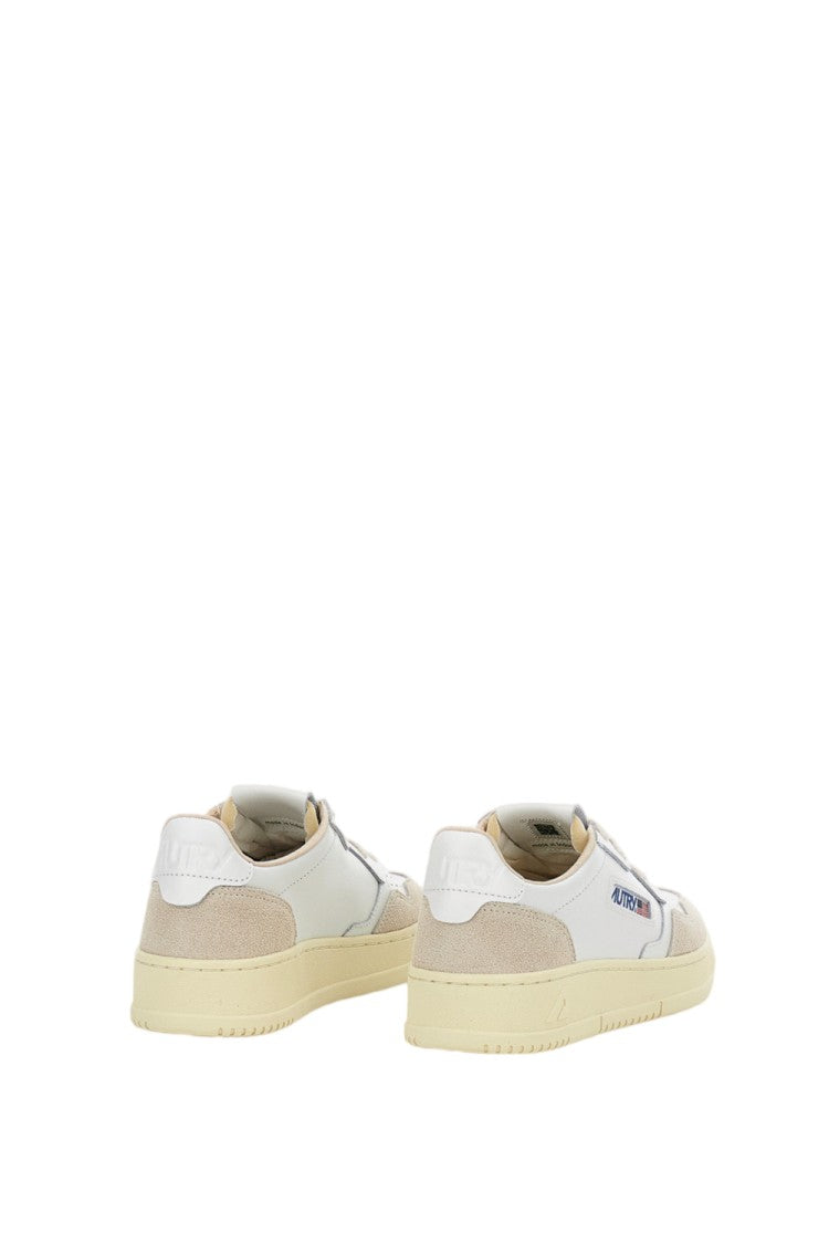 Autry White Medalist Low Leather Sneakers