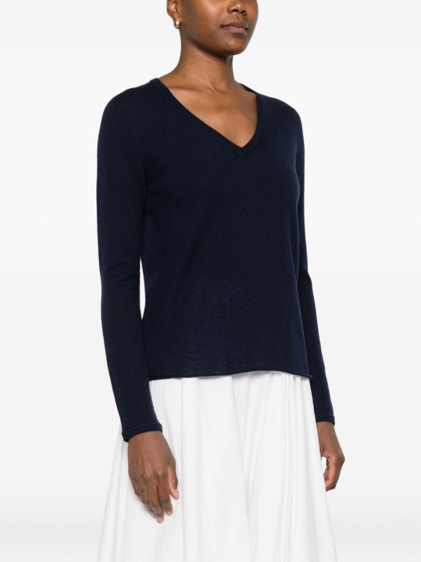Majestic Filatures Cashmere V-Neck Sweater With Cropped Relaxed Fit