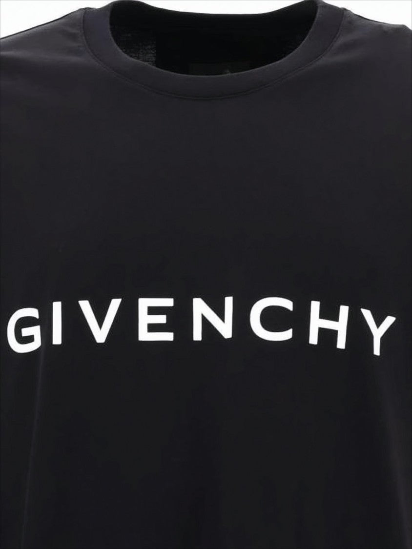 Givenchy Minimalist Black Short-Sleeve T-Shirt With Logo