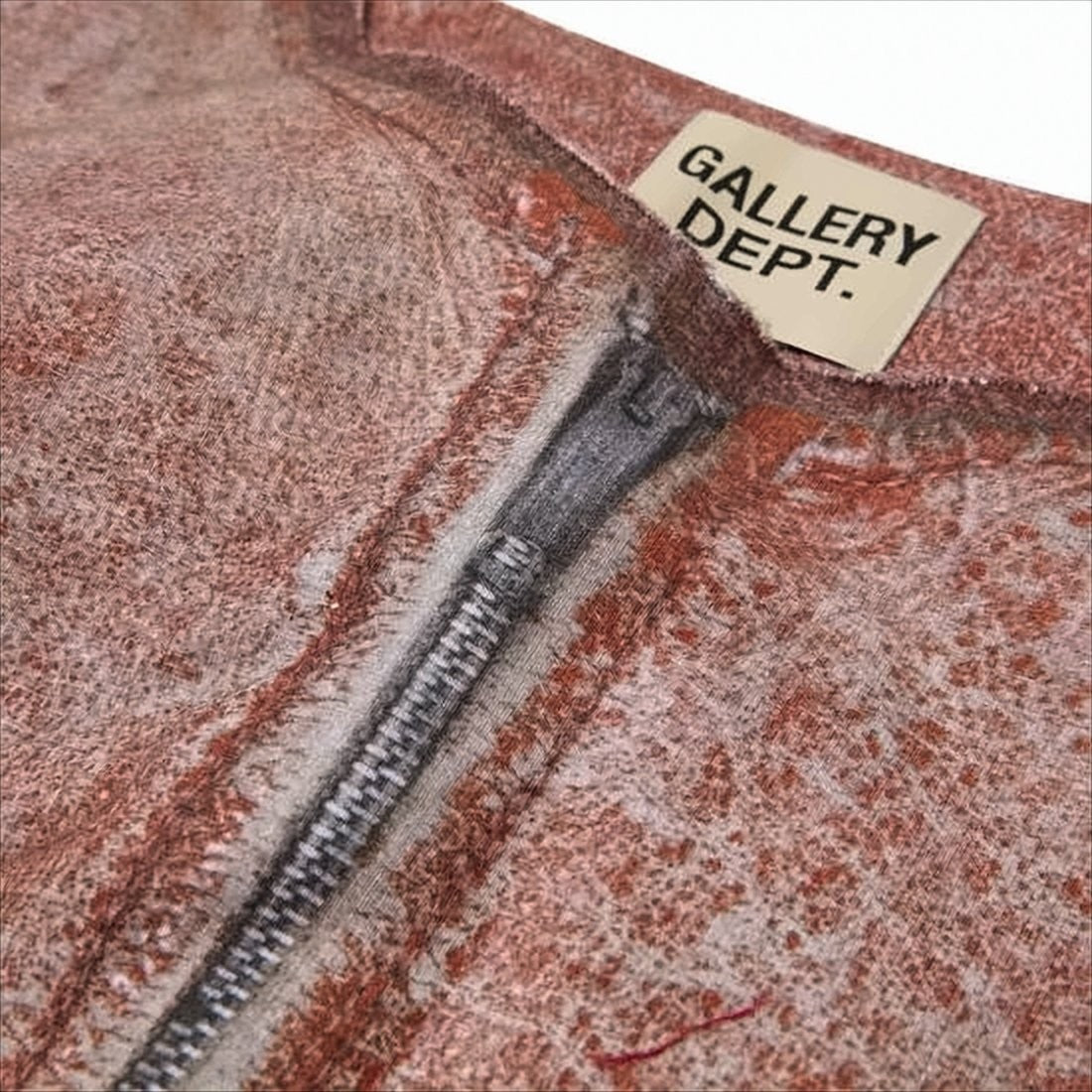Gallery Dept. Vintage-Inspired Long-Sleeve Tee With Distressed Design