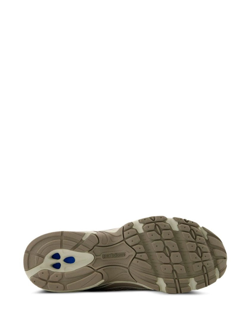 New Balance Versatile Verde Sneakers With Breathable Mesh Upper
