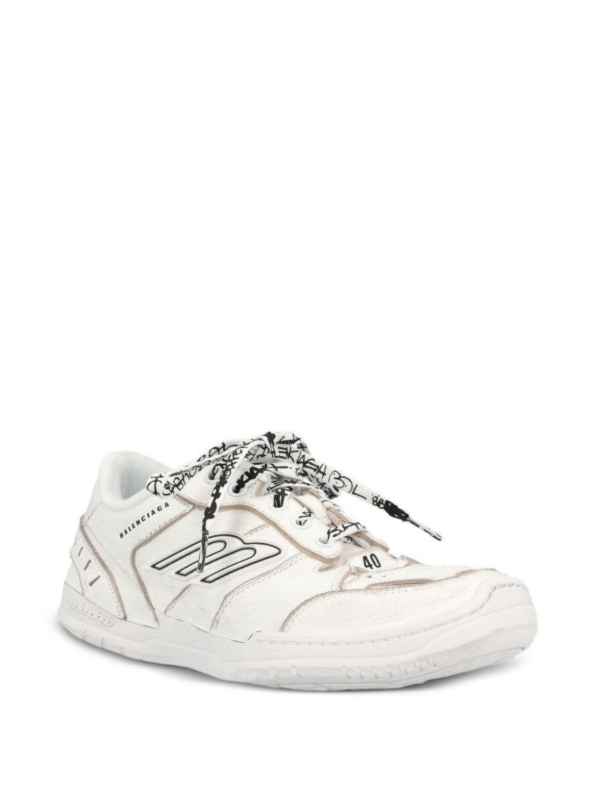Balenciaga Hamptons Medium Worn-Out Sneakers