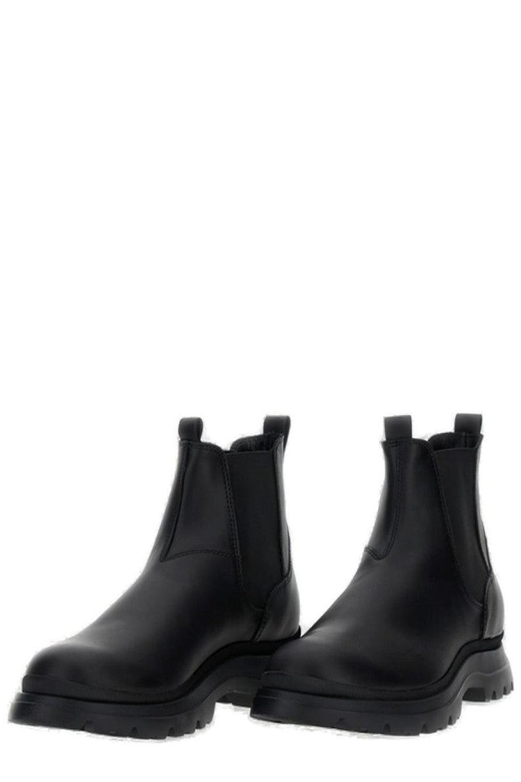 Hogan Sleek Black Leather Ankle Boots