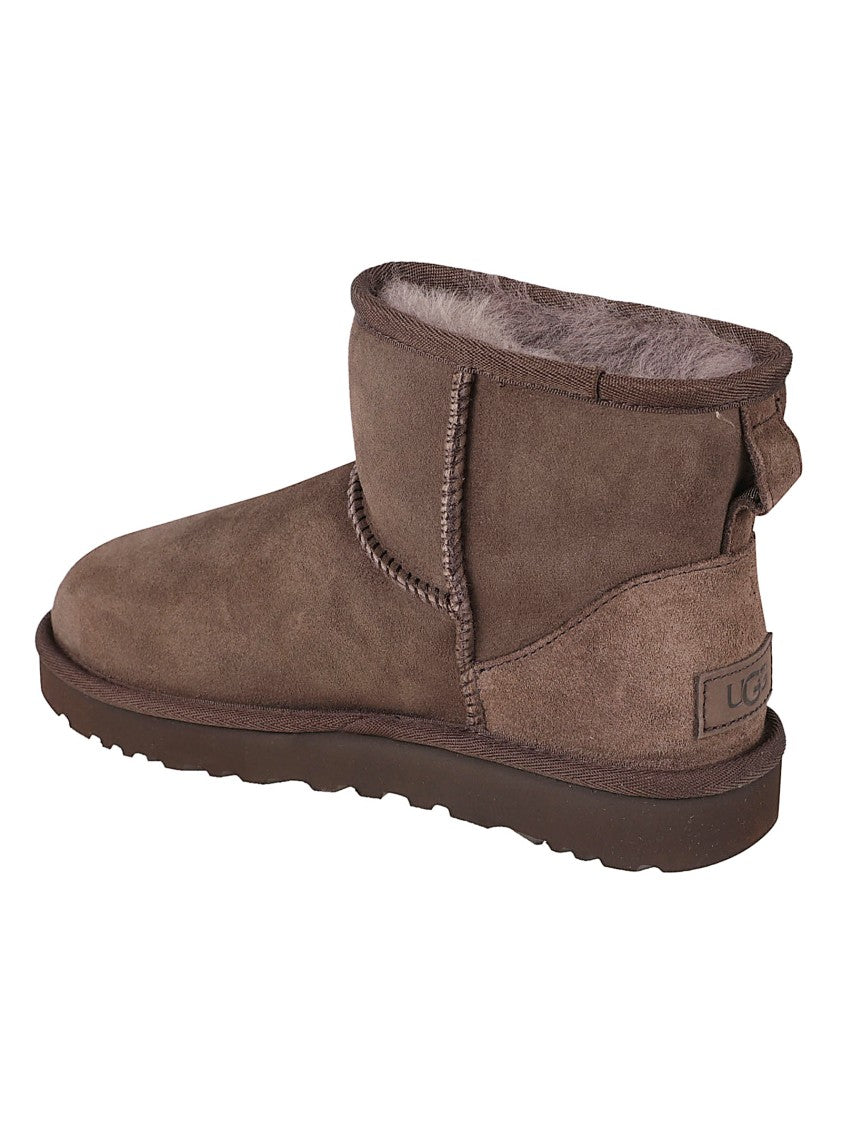 Ugg Suede Ankle Boots With Plush Twinface Lining And Textured Sole