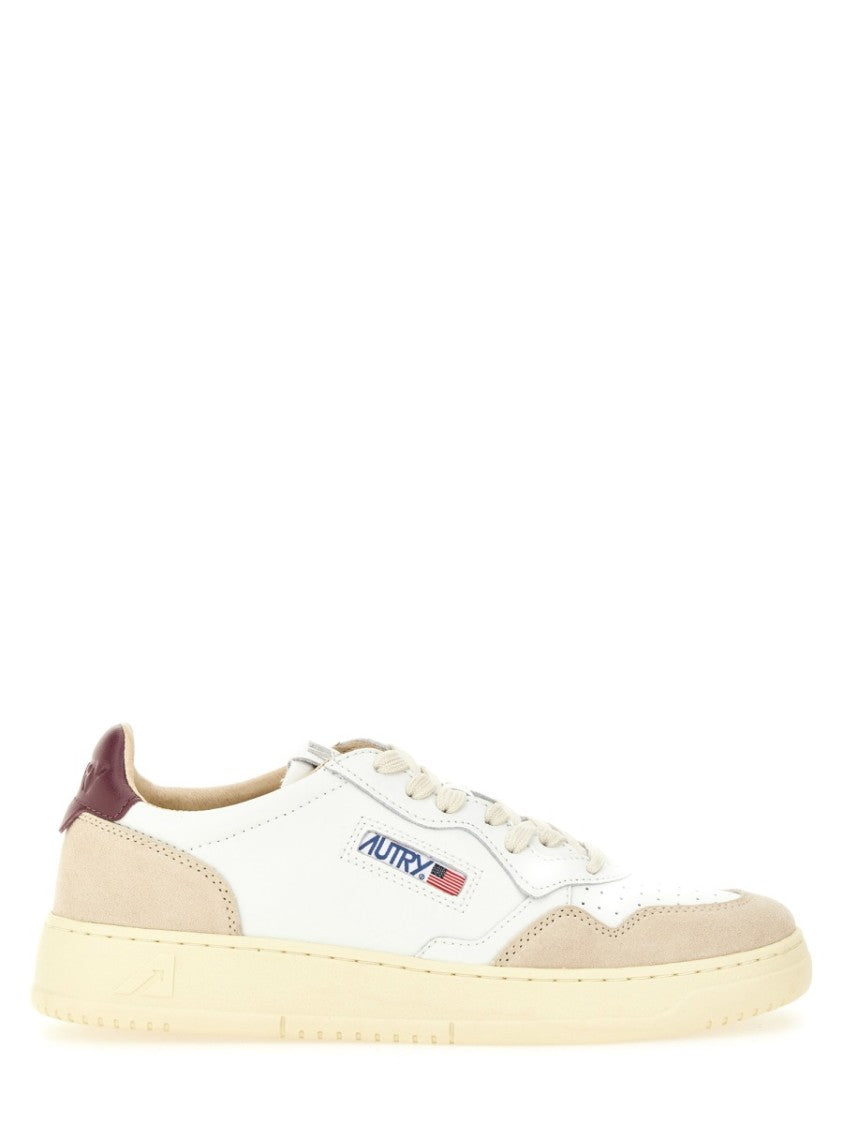 Autry "Medalist Low" Sneaker