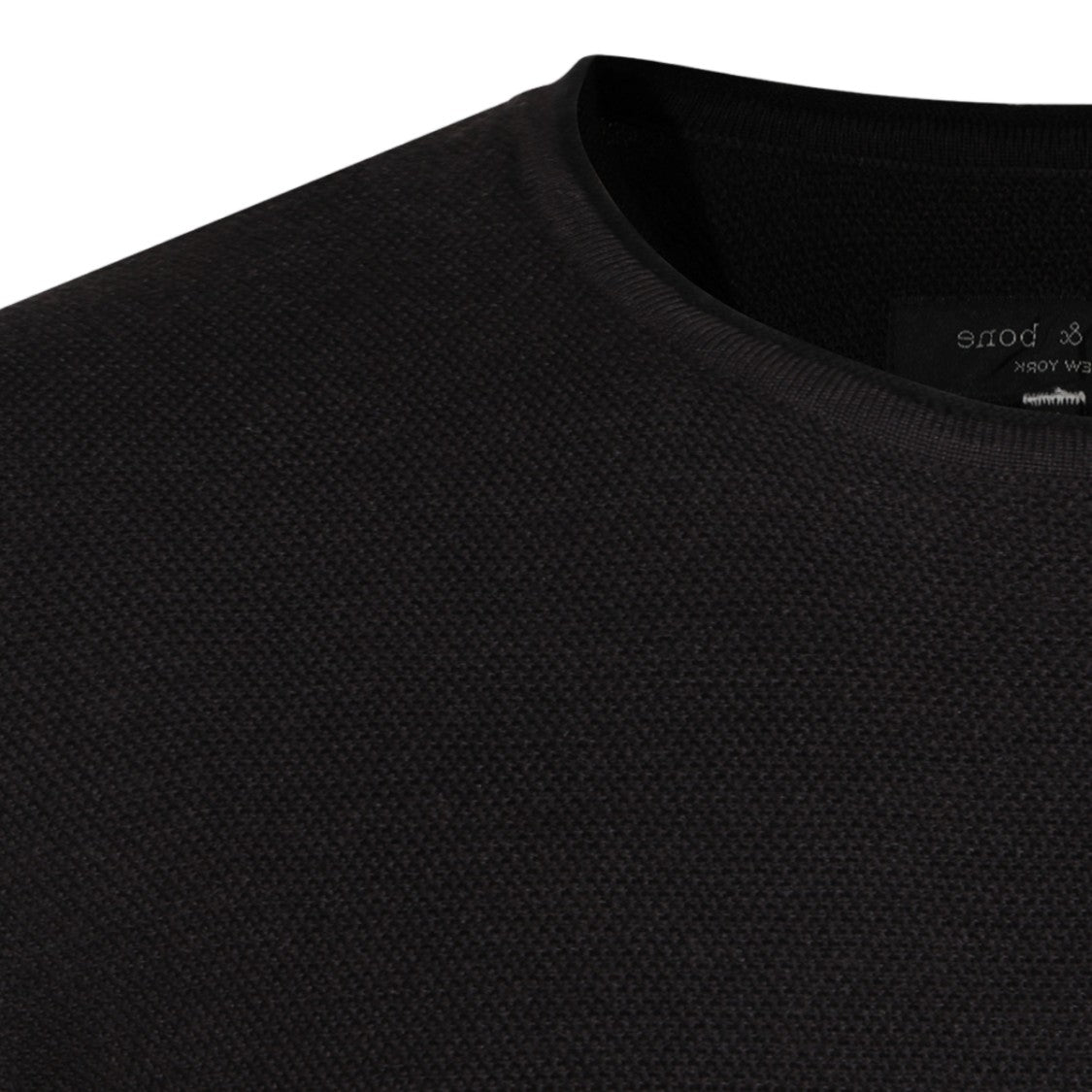 Rag & Bone Subtle Textured Knit Sweater With Classic Crew Neckline