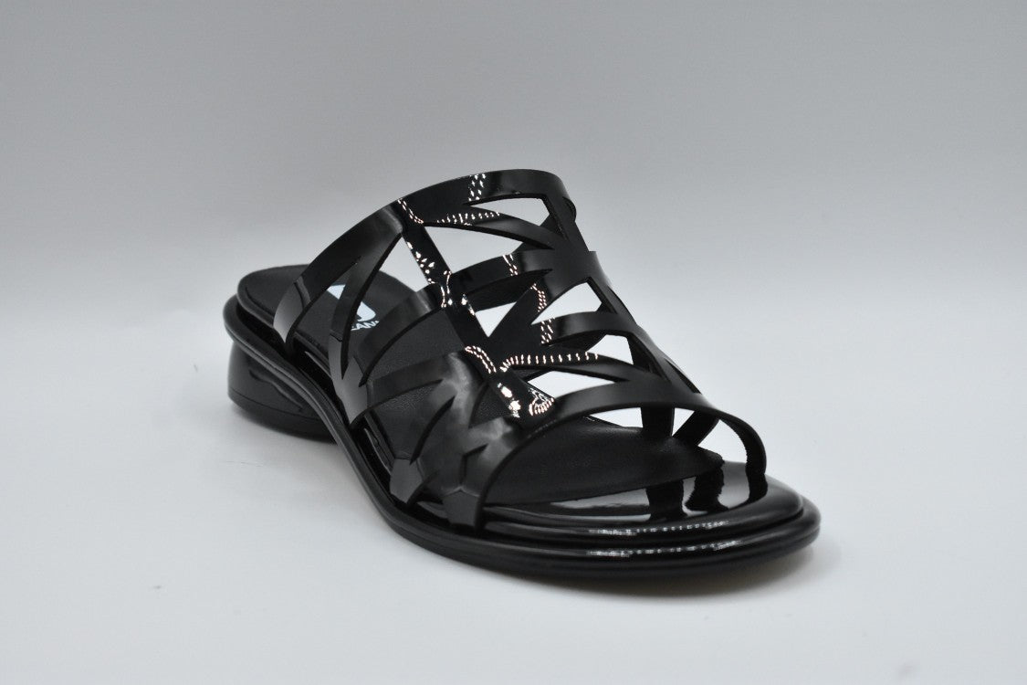 Jeannot Black Patent Low-Heeled Sandals With Intricate Cut-Out Design
