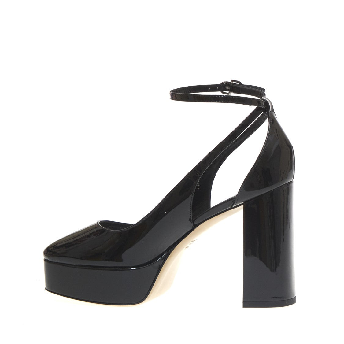 Ninalilou Pump Plateau In Black Patent Leather