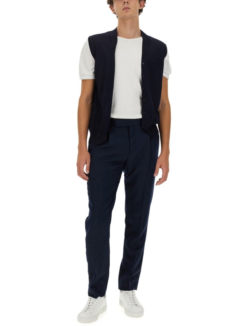 Ballantyne Minimalistic V-Neck Vest