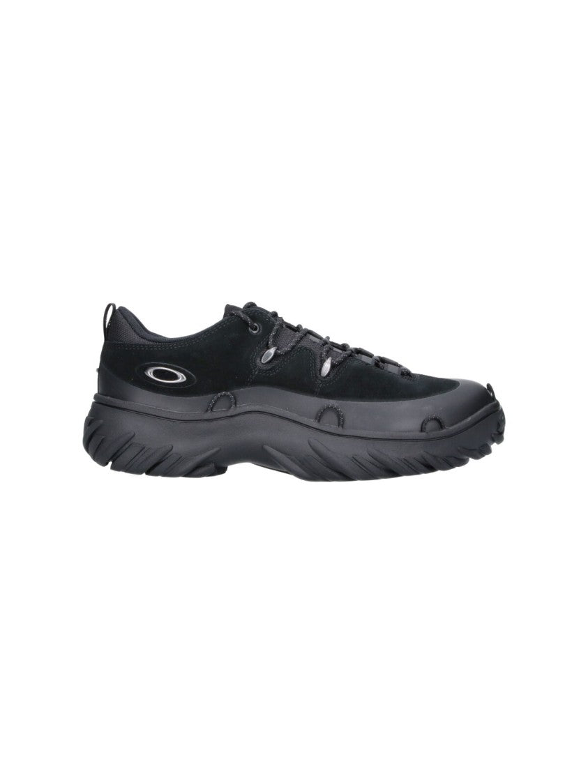 Oakley Black Meridian Low Ext Leather Rubber Sole Sneakers