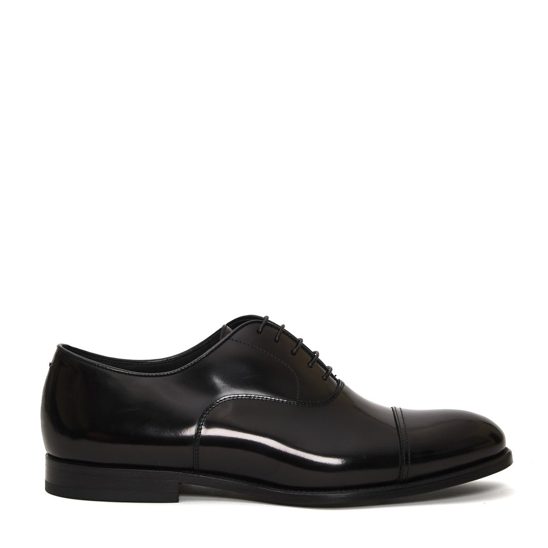 Doucal's Cap Toe Oxford Shoes With Polished Finish