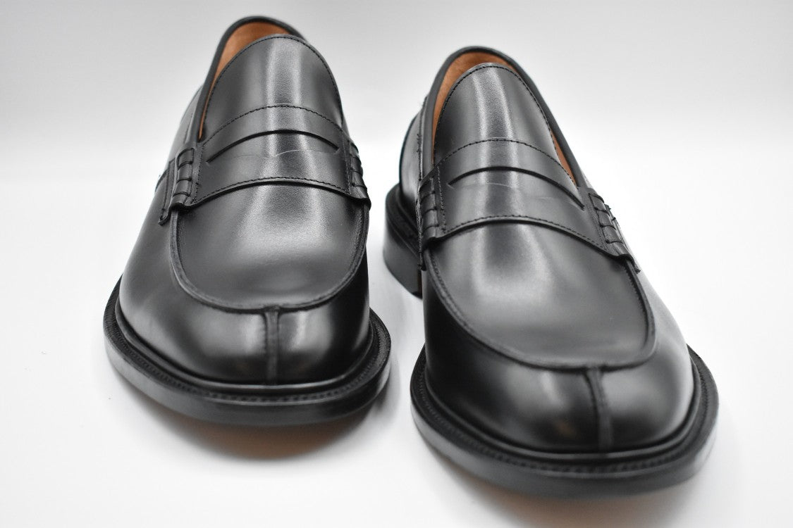 Tricker's Black Pelle Leather Shoes