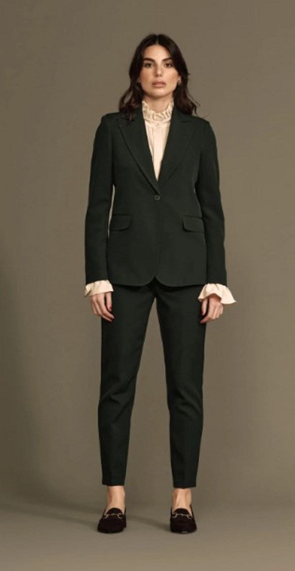 White Wise Single-Breasted Suit