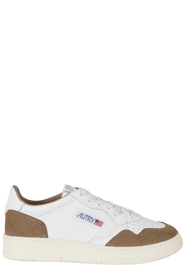 Autry White Tobacco Medalist Low Two-Tone Laces Leather Sneakers