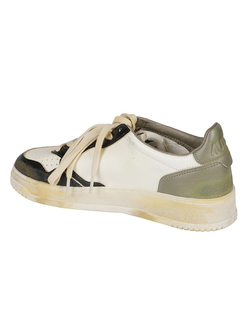Autry Vintage-Inspired Low-Top Sneakers With Muted Accents