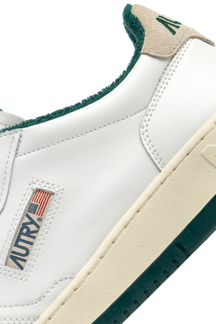 Autry Medalist Leather Sneakers With Green Sponge Details