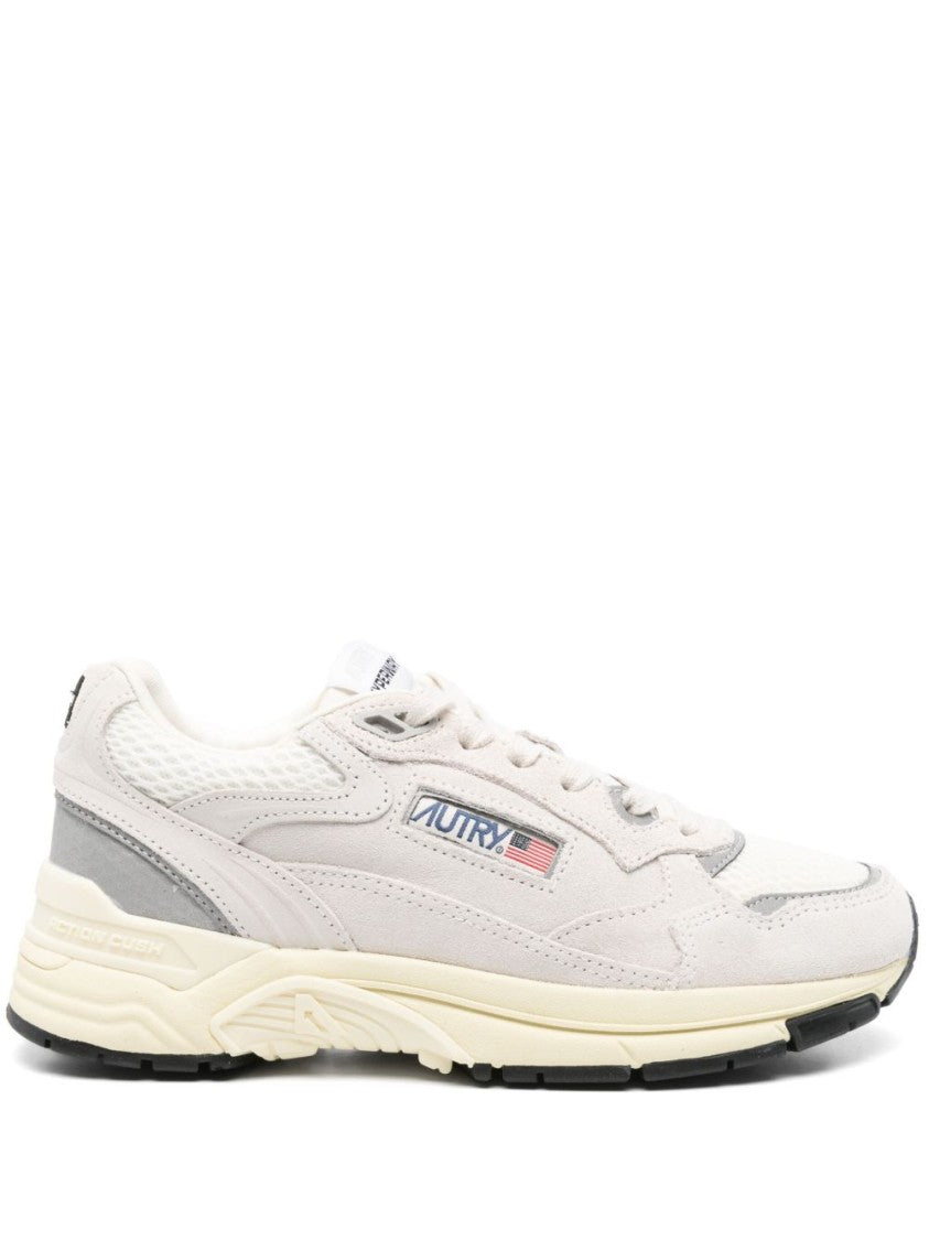 Autry Low-Profile Sneakers With Round Toe And Reelwind Closure