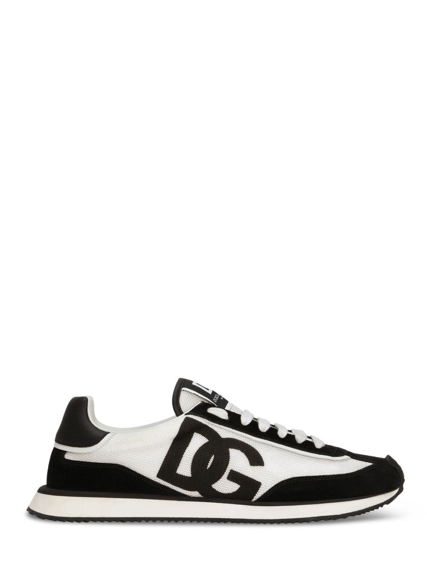 Dolce & Gabbana Low-Top Sneakers With Contrasting Logo And Textured Outsole