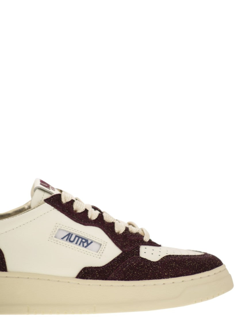 Autry Medalist Low - Sneakers With Two-Tone Glitter