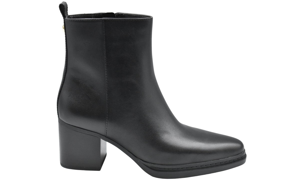 Michael Kors Smooth Black Leather Ankle Boots