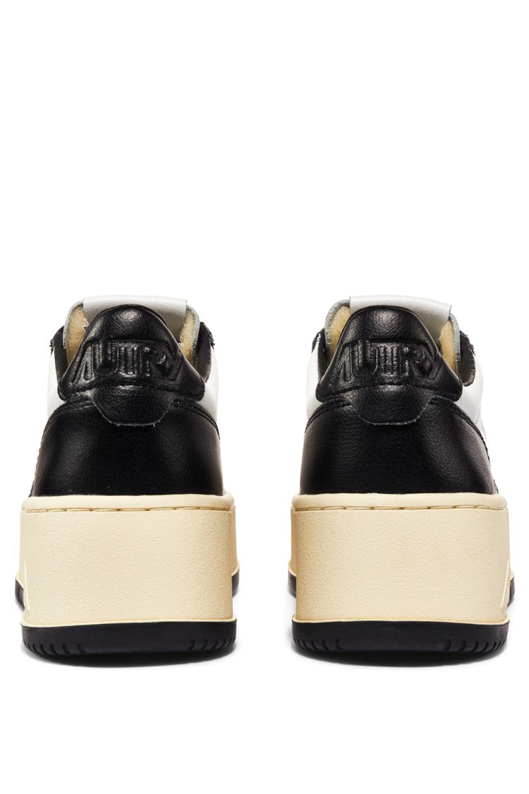 Autry Women’S Medalist Platform Leather Sneakers