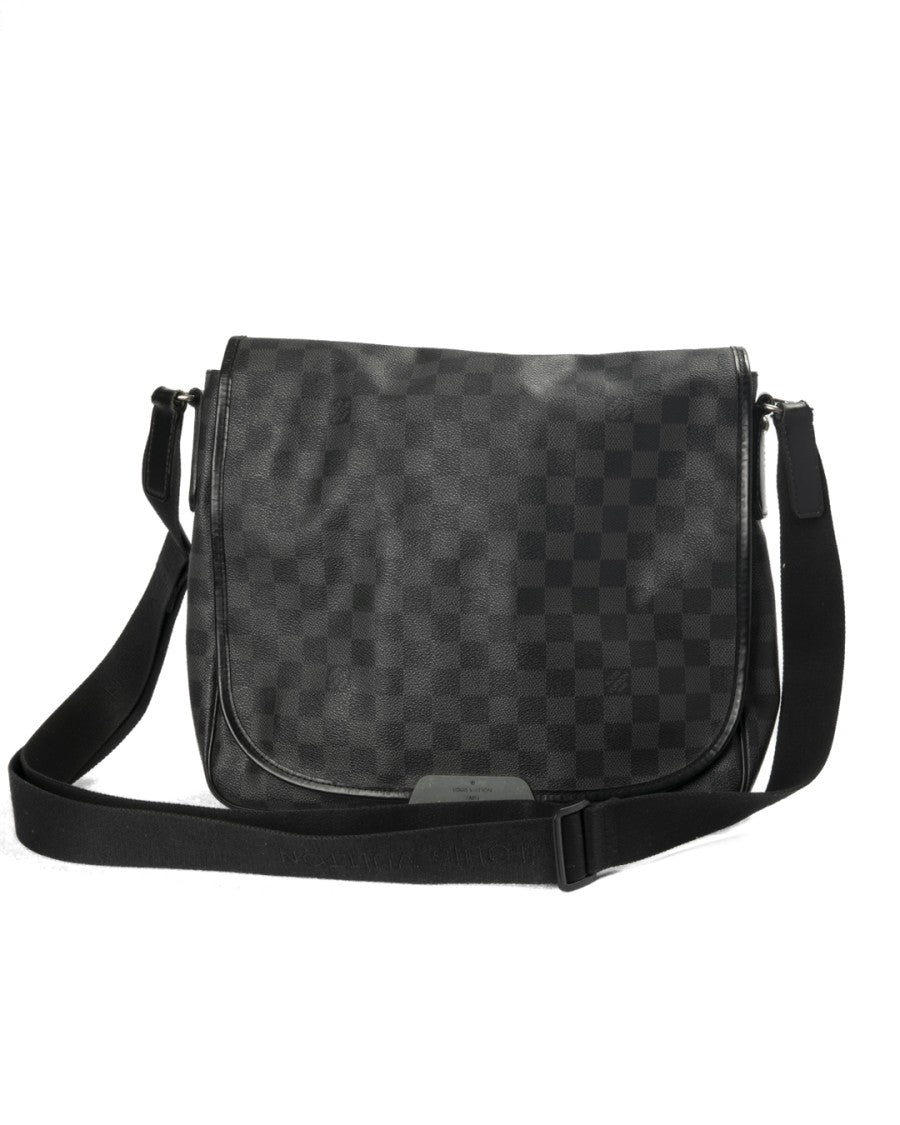 Louis Vuitton Black Damier Graphite Messenger Daniel Mm Canvas Shoulder Bag