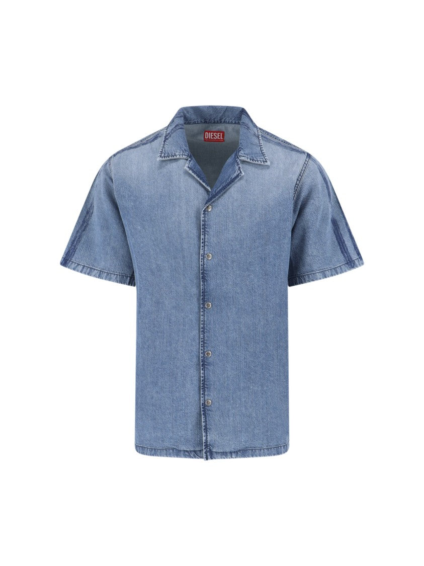 Diesel Short-Sleeved Denim Shirt With Classic Collar And Bold Back Print