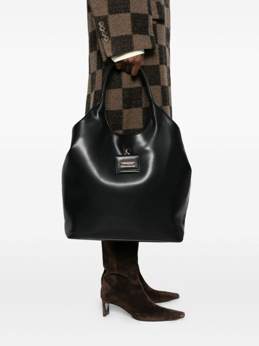 Love Moschino Spacious Minimalist Tote Bag