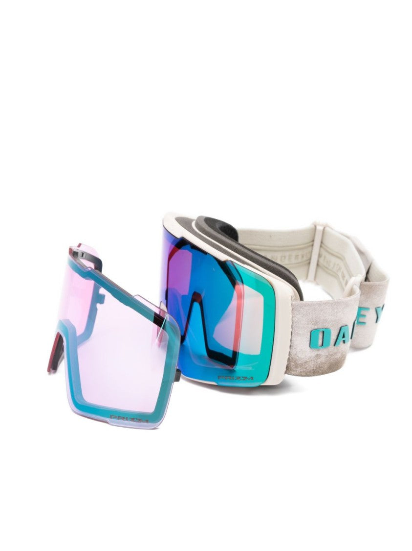 Oakley Wraparound Sunglasses With Reflective Gradient Lens