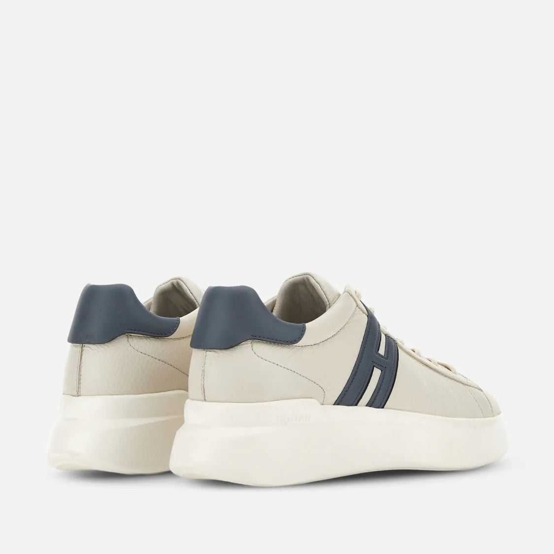 Hogan H580 Allacciato H Profilo Sneakers In White Light Blue