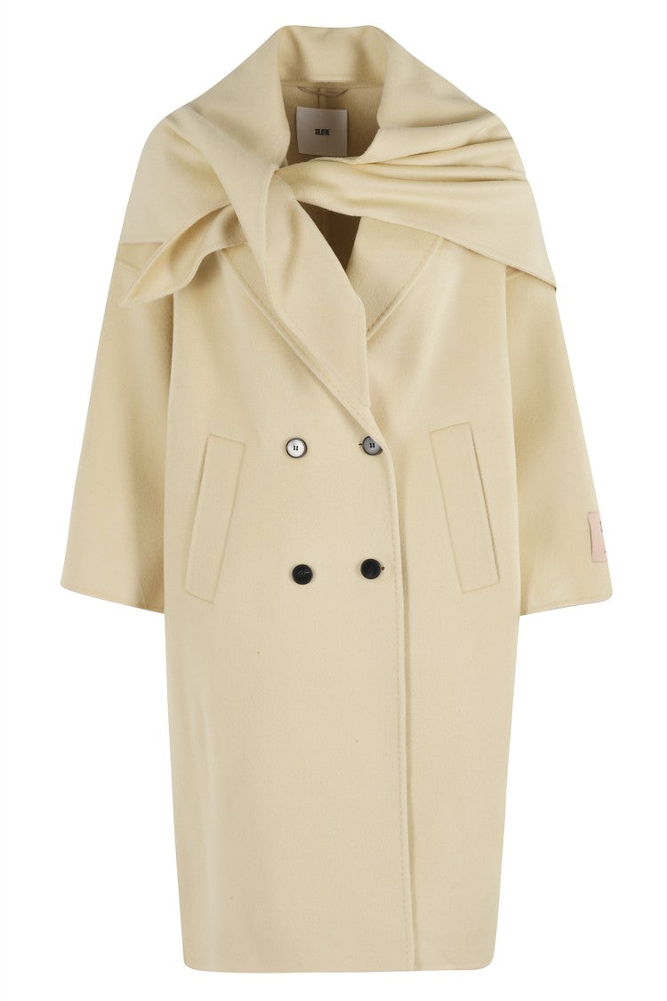 Solotre Banana Wool-Cashmere Coat With Built-In Scarf And Oversized Fit