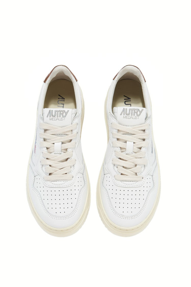 Autry Women’S Medalist Leather Sneakers Bronze Heel Tab