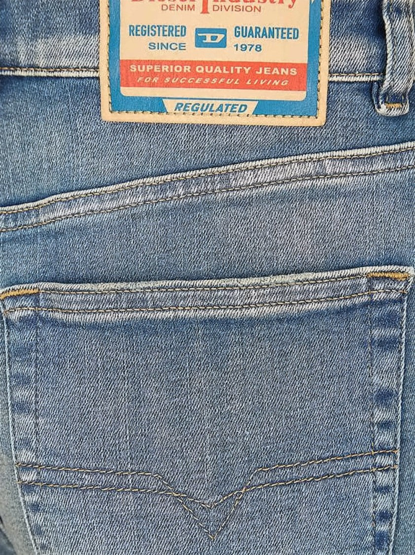 Diesel Regular Fit Denim Jeans With Classic Five-Pocket Design