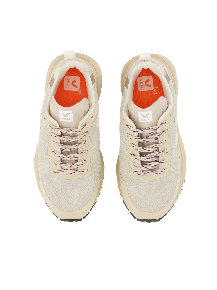 Veja Dekkan Low-Top Sneaker