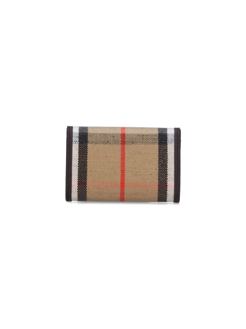 Burberry "Highlands" Wallet With Chain – Beige