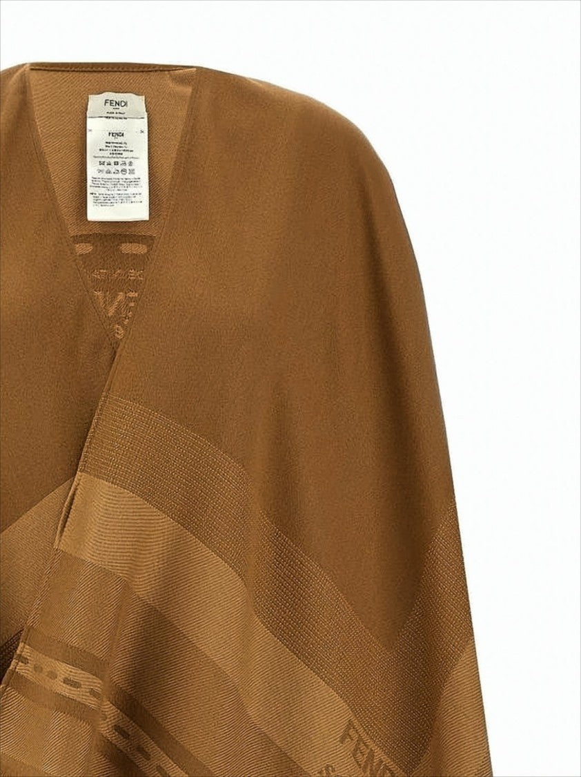 Fendi Luxurious Wool And Cashmere Cape