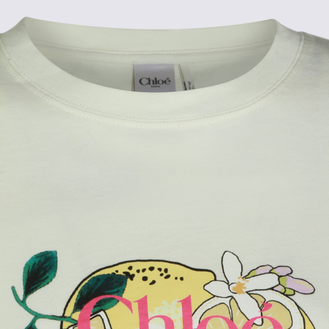 Chloé Vibrant Graphic Print T-Shirt With Relaxed Fit