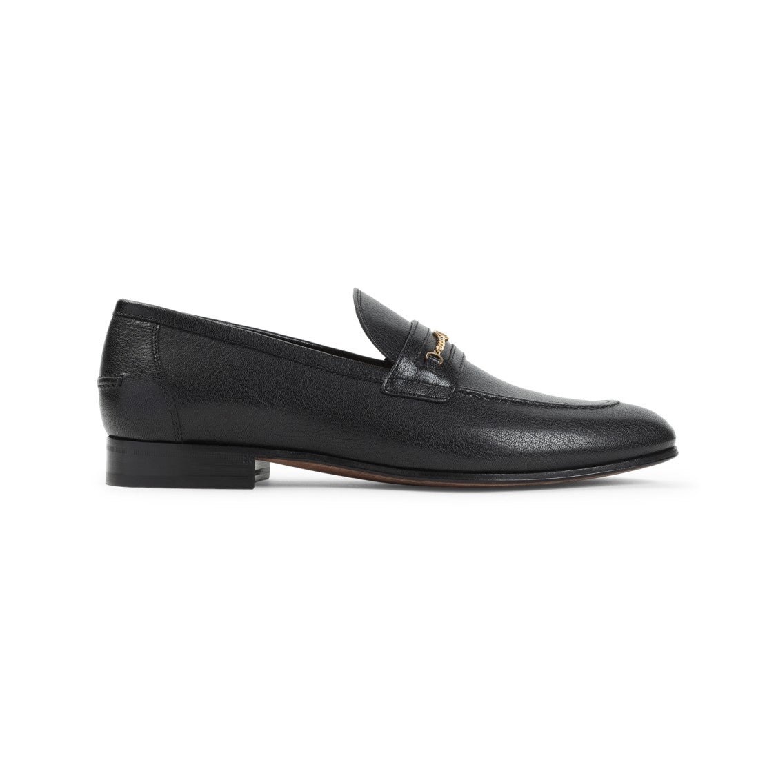 Valentino Garavani Pointed-Toe Grained Leather Loafers With Decorative Chain