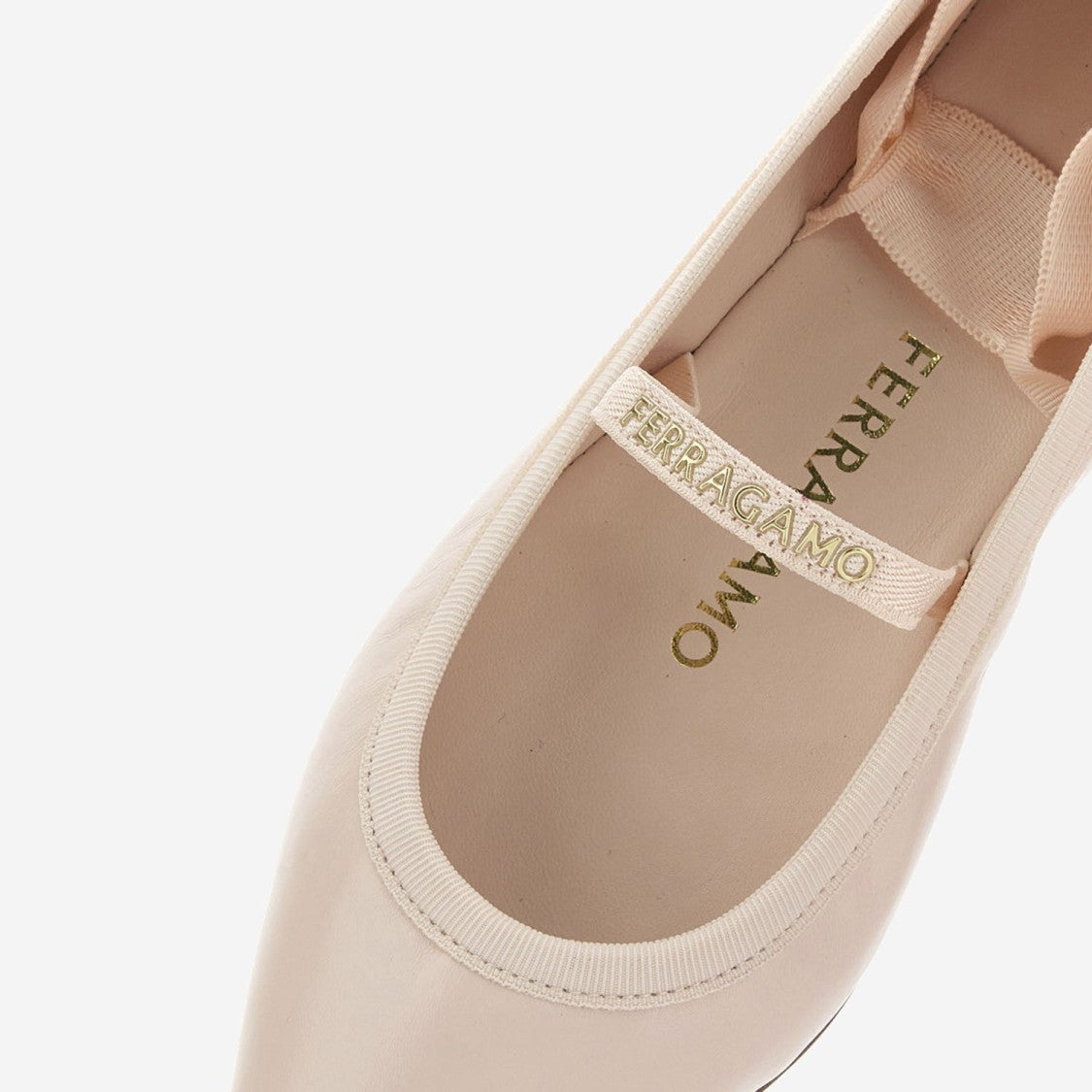 Salvatore Ferragamo Carice Ballet Shoes In Pink Leather