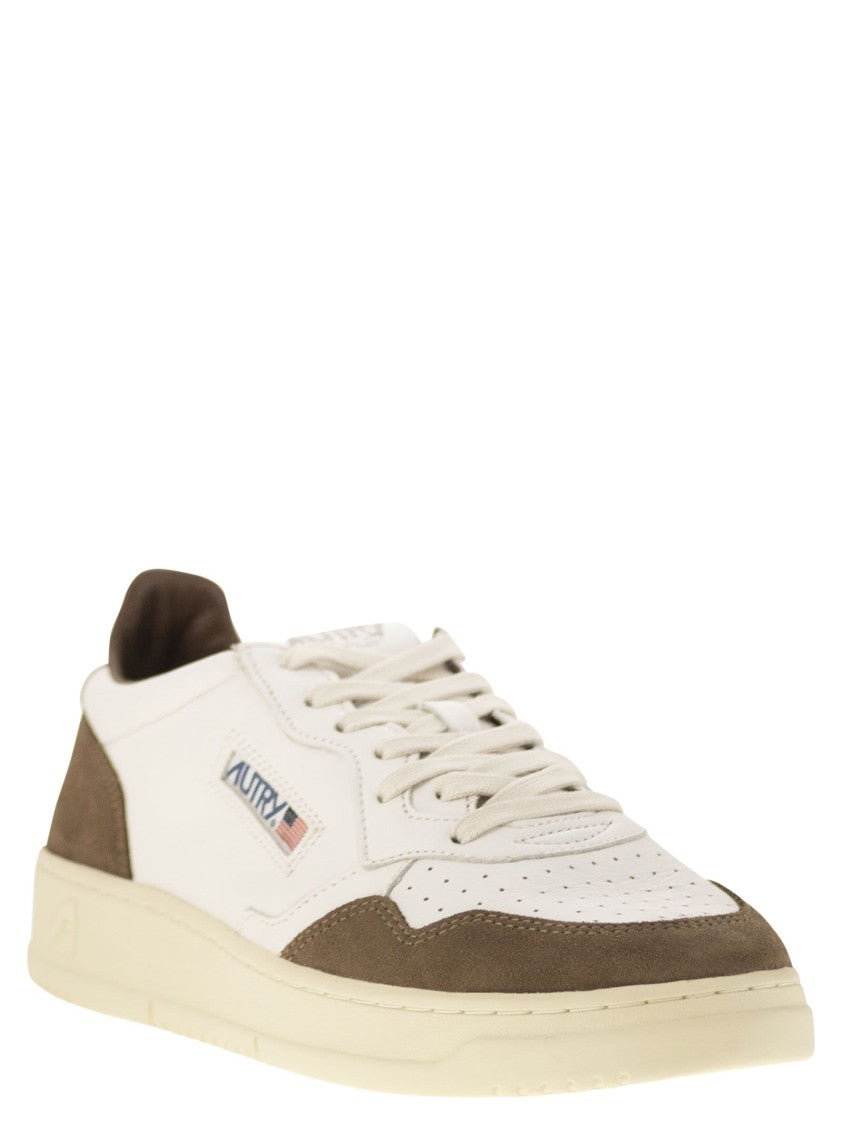Autry Medalist Low - Sneakers In Goatskin And Suede