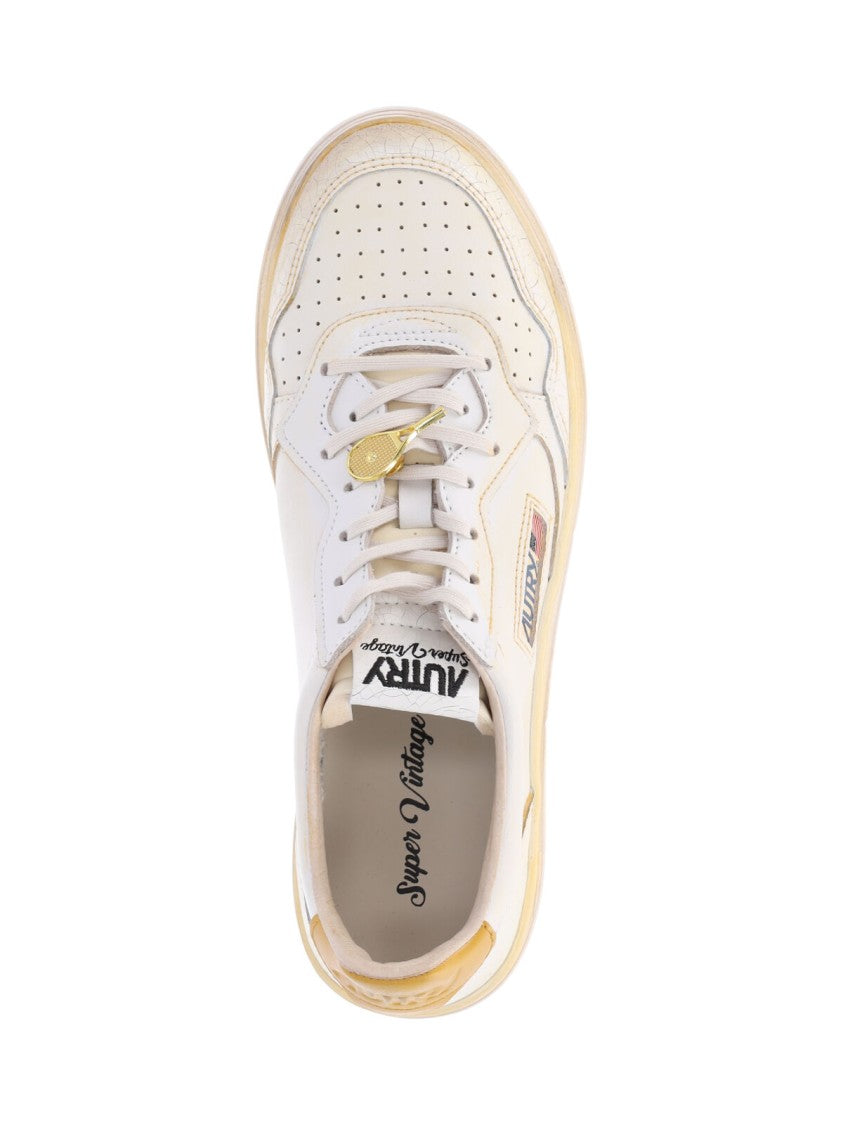 Autry Cream Leather Medalist Super Vintage Sneakers