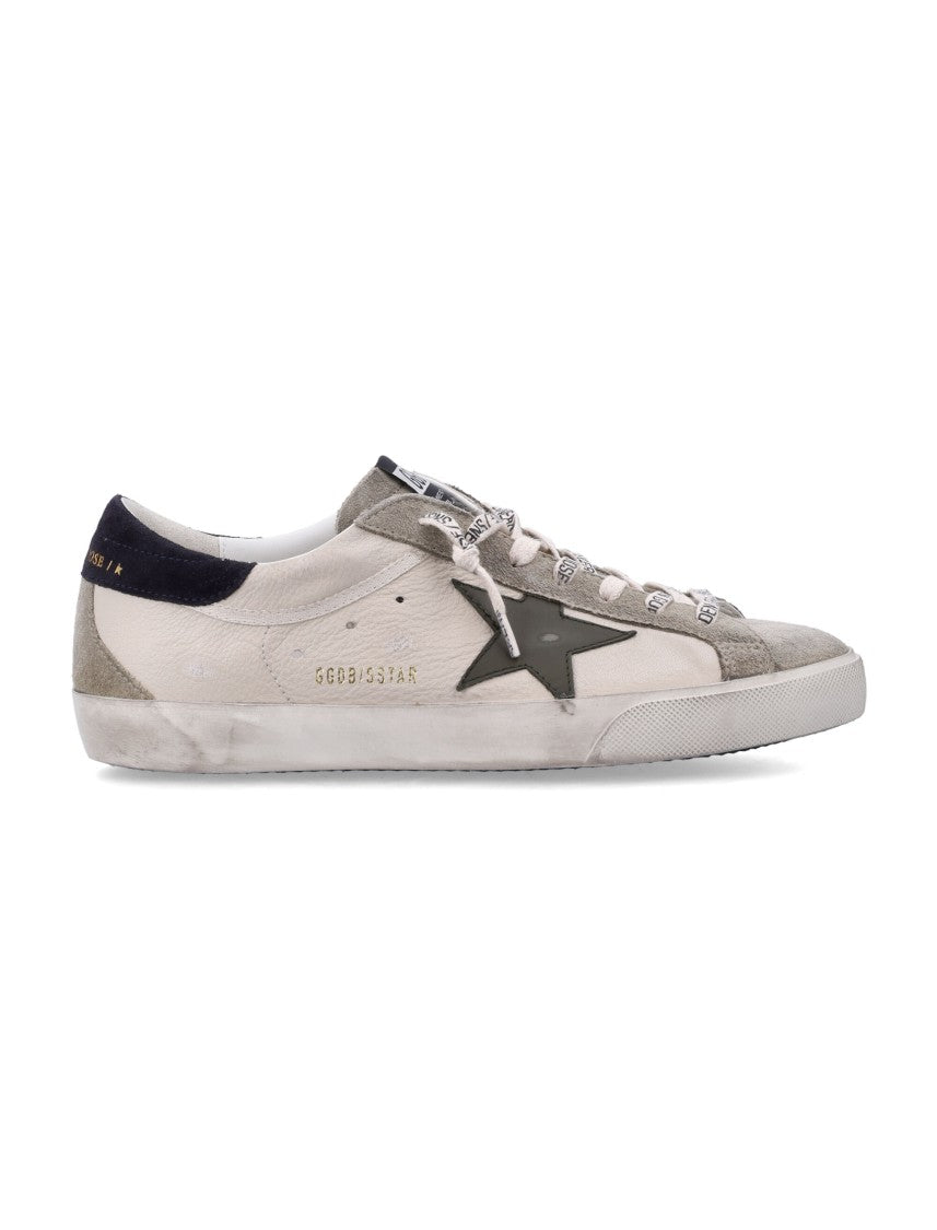 Golden Goose Distressed Low-Top Sneakers With Iconic Star Emblem