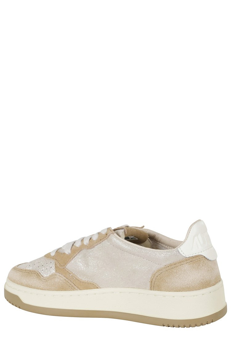 Autry Platinum And Beige Medalist Low Suede Inserts Leather Sneakers