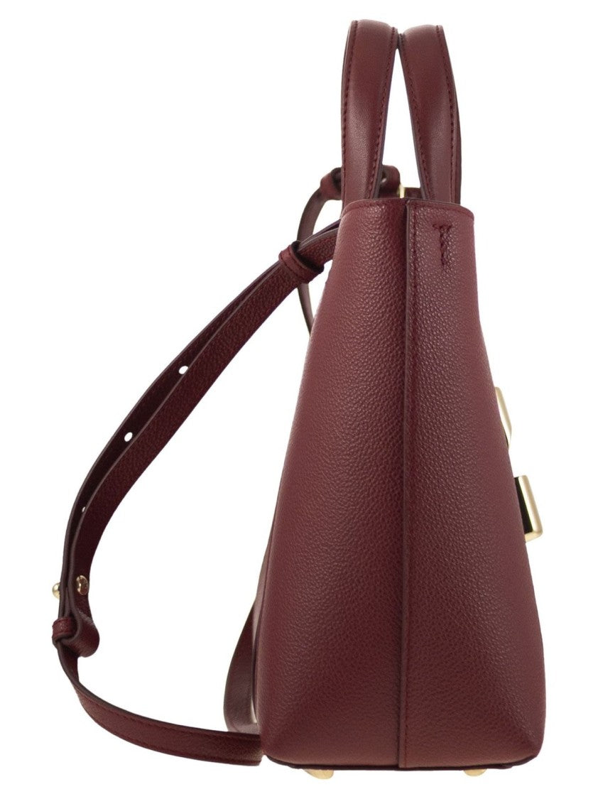 Furla Structured Minimalistic Bag With Clean Lines
