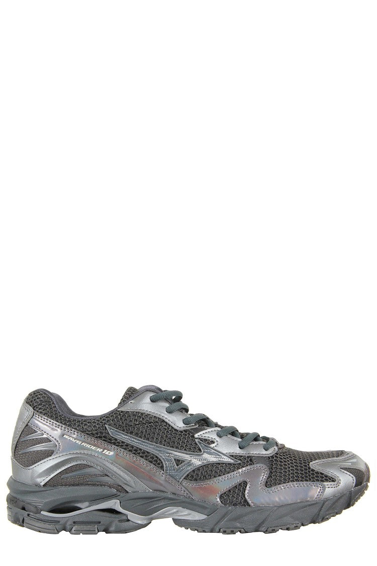 Mizuno Dynamic Wave-Inspired Mizuno Sneakers